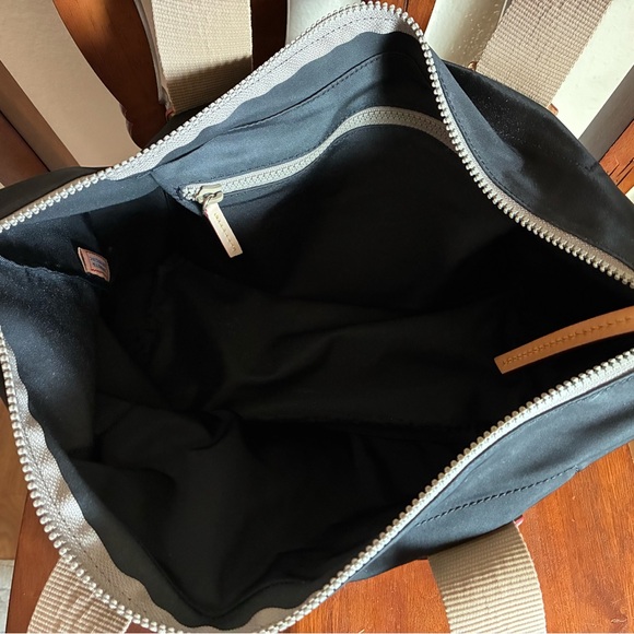 Dooney & Bourke Tote - Picture 5 of 11